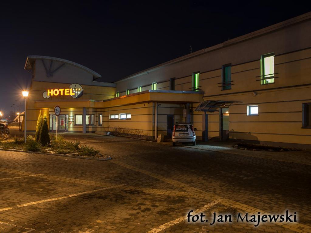 Majewski Hotel & Spa Malbork Kültér fotó